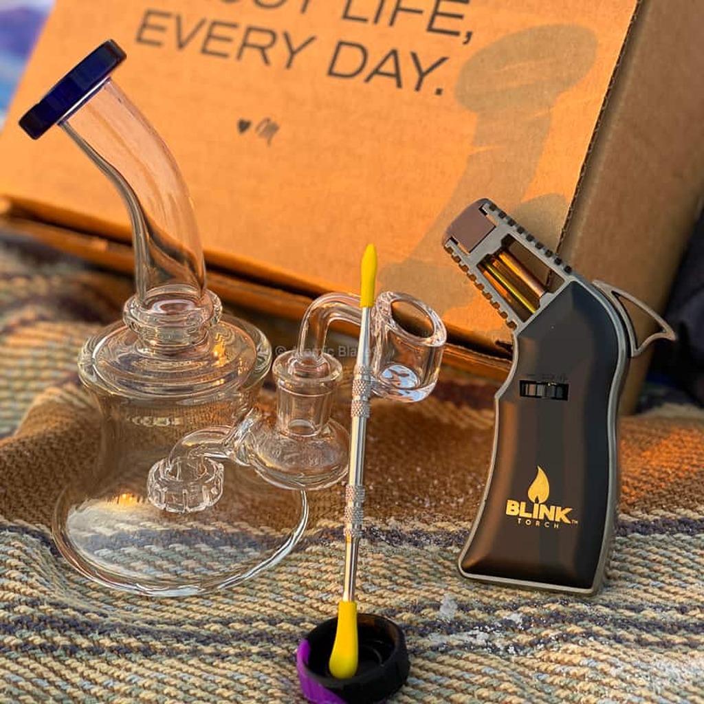Atomic Blaze Online Smoke Shop tells you the tools you need to clean a dab rig